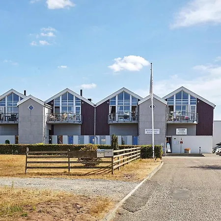 Apartment 4 Person On A In